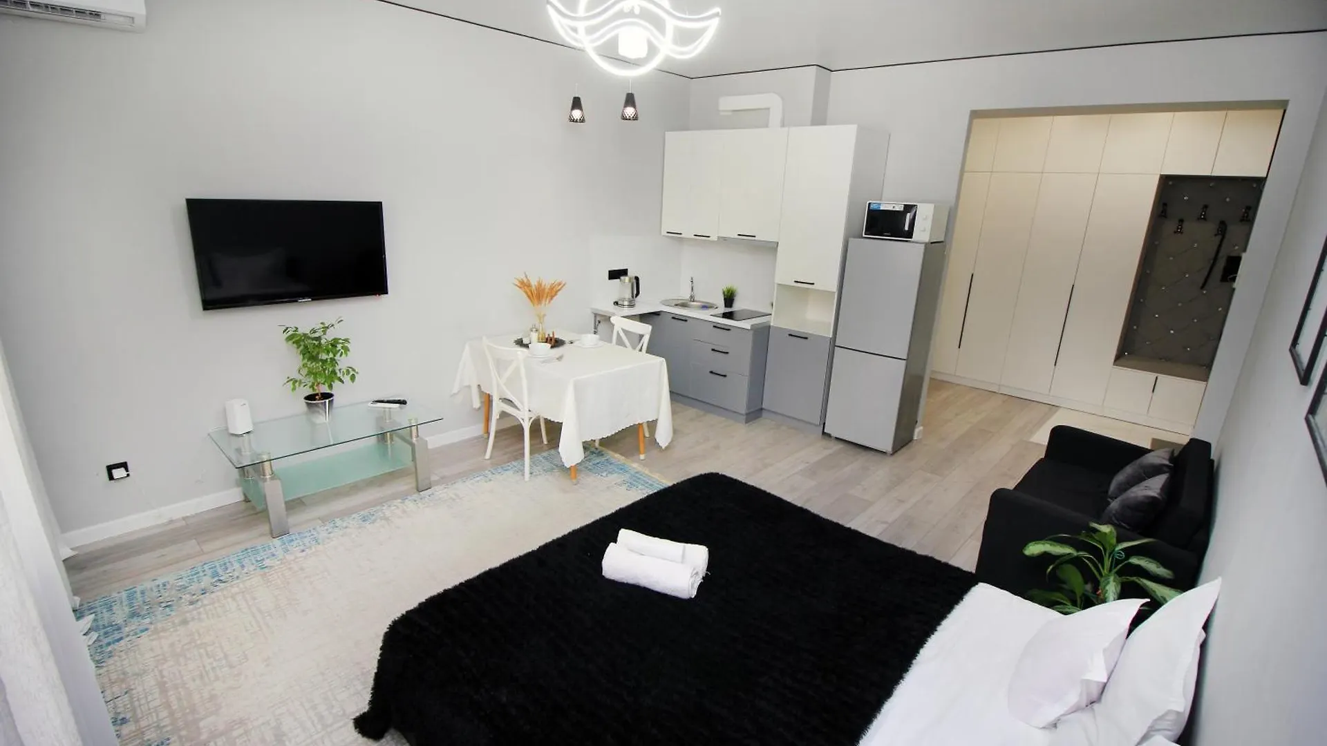 Sholpan City 367 Almaty Apartment